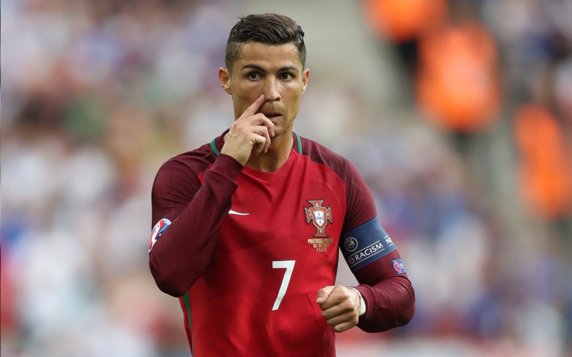 城市夜色极限滑板：点亮夜晚的速度与激情